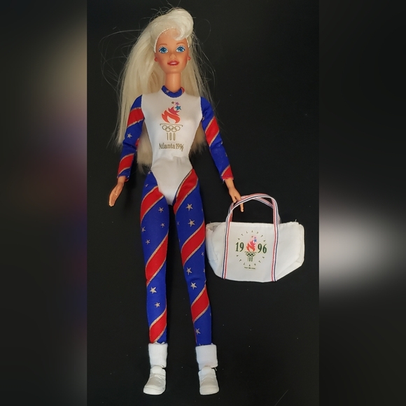 Vintage 1996 Barbie doll Platinum Blonde Olympic Gymnast Atlanta Games w Tote - Picture 3 of 8
